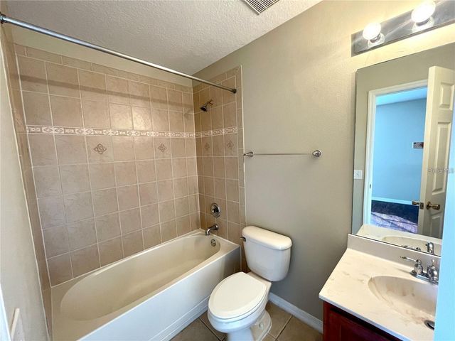 8508 BRUSHLEAF WAY, Tampa, FL 33647