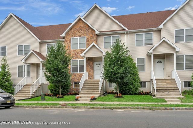 37 Sanz Town Road, Lakewood, NJ 08701