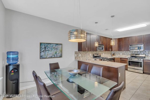37 Sanz Town Road, Lakewood, NJ 08701