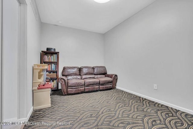 37 Sanz Town Road, Lakewood, NJ 08701