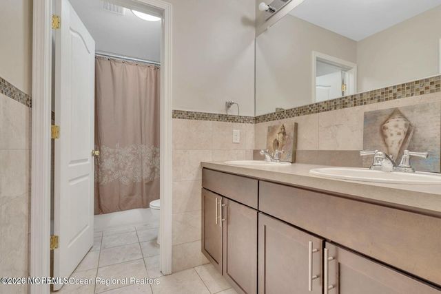 37 Sanz Town Road, Lakewood, NJ 08701