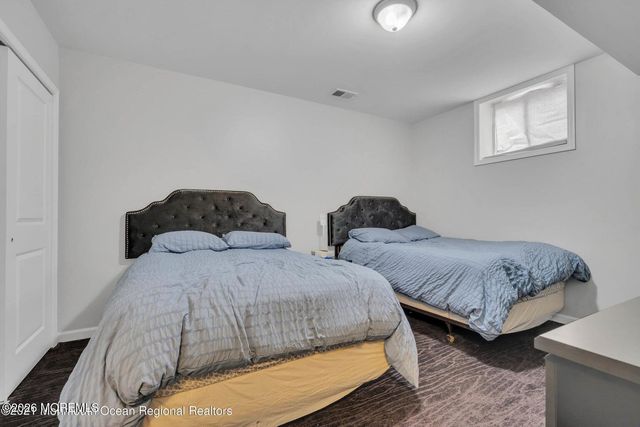37 Sanz Town Road, Lakewood, NJ 08701