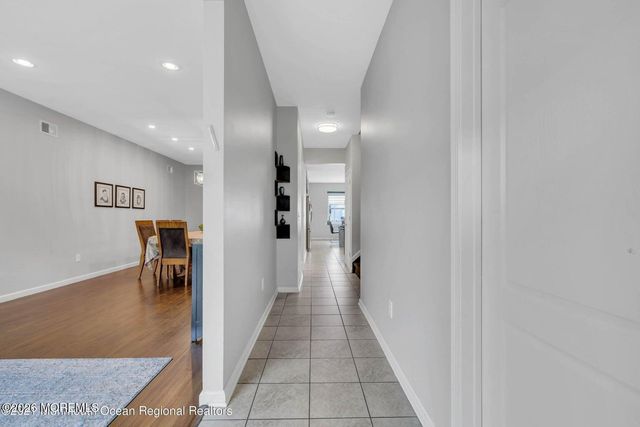 37 Sanz Town Road, Lakewood, NJ 08701