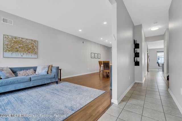37 Sanz Town Road, Lakewood, NJ 08701