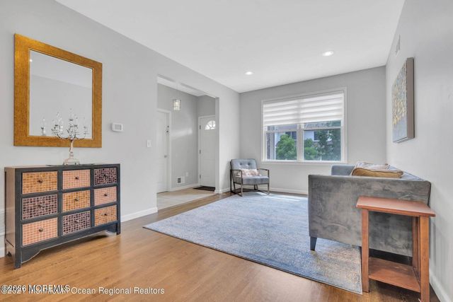37 Sanz Town Road, Lakewood, NJ 08701