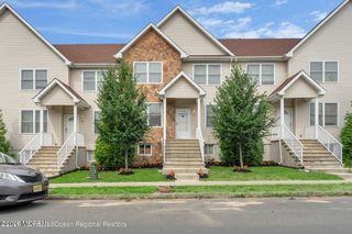 37 Sanz Town Road, Lakewood, NJ 08701