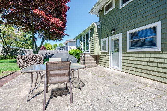 29 Kirkwood Drive, Glen Cove, NY 11542