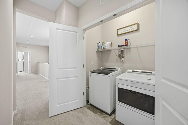 8164 Arrowwood Lane N, Maple Grove, MN 55369