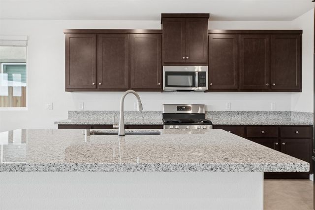 4033 Salamander, Roseville, CA 95747