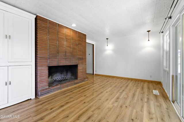 7229 Columbia Way, Lancaster, CA 93536