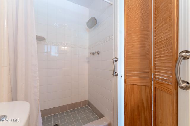 7229 Columbia Way, Lancaster, CA 93536