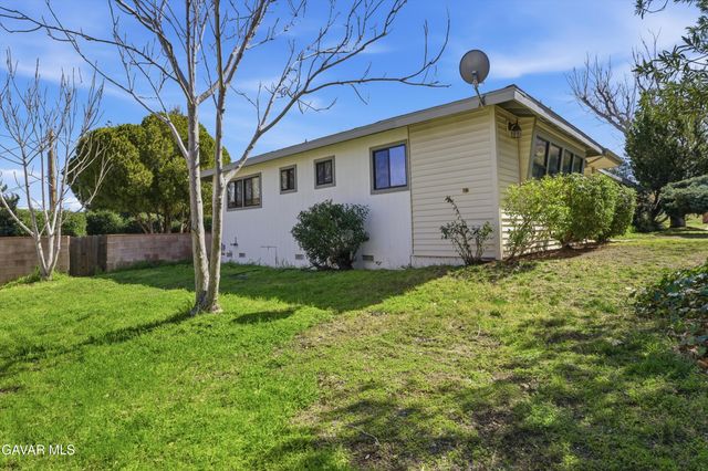 7229 Columbia Way, Lancaster, CA 93536