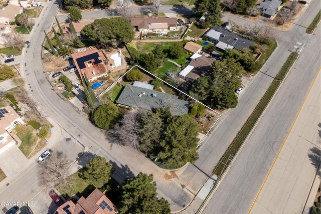 7229 Columbia Way, Lancaster, CA 93536