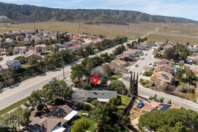 7229 Columbia Way, Lancaster, CA 93536