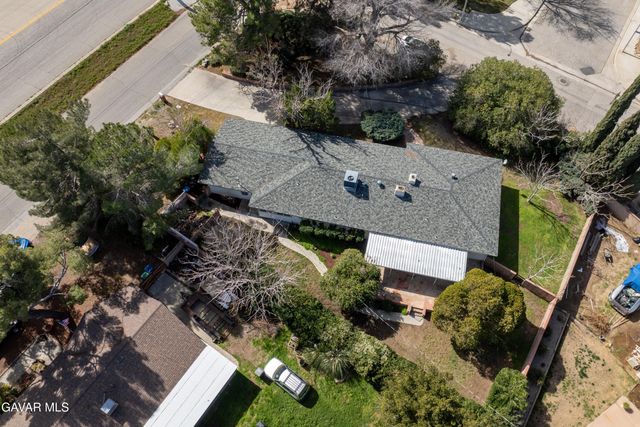 7229 Columbia Way, Lancaster, CA 93536