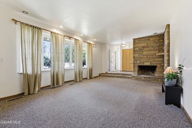 7229 Columbia Way, Lancaster, CA 93536