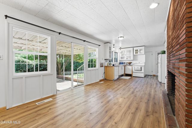 7229 Columbia Way, Lancaster, CA 93536