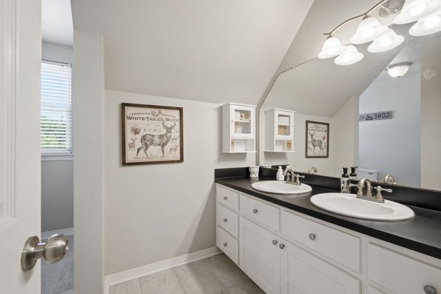 1201 N Oak Branch Road, Waxahachie, TX 75167