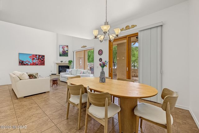 1784 E Via Colomba Bianca, Tucson, AZ 85737