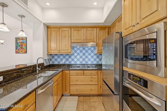 1784 E Via Colomba Bianca, Tucson, AZ 85737
