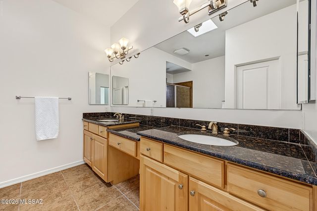 1784 E Via Colomba Bianca, Tucson, AZ 85737