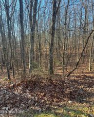 14 Golden Court, Crossville, TN 38558