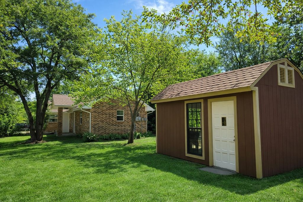 7129 Payte Lane, North Richland Hills, TX 76182