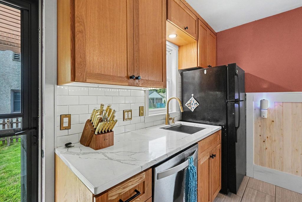 3745 Orchard Avenue N, Robbinsdale, MN 55422 — photo 5