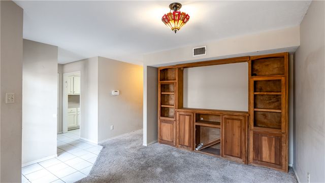 2400 Longmire Drive 204, College Station, TX 77845