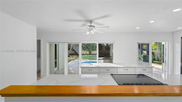 8614 SW 102nd Pl, Miami, FL 33173