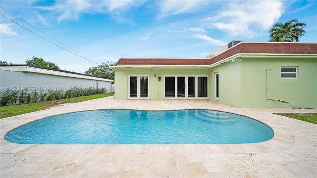 8614 SW 102nd Pl, Miami, FL 33173