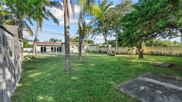 8614 SW 102nd Pl, Miami, FL 33173