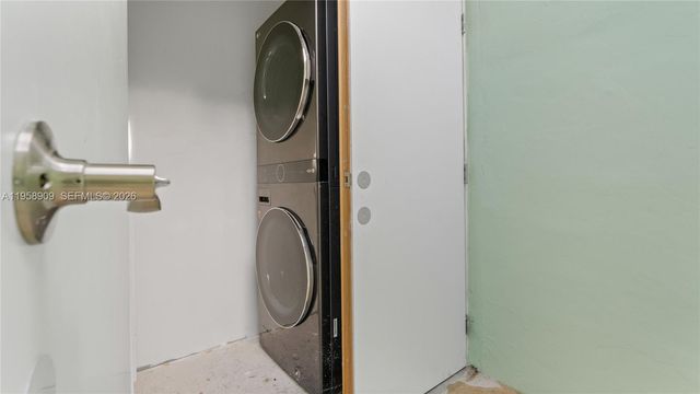 8614 SW 102nd Pl, Miami, FL 33173