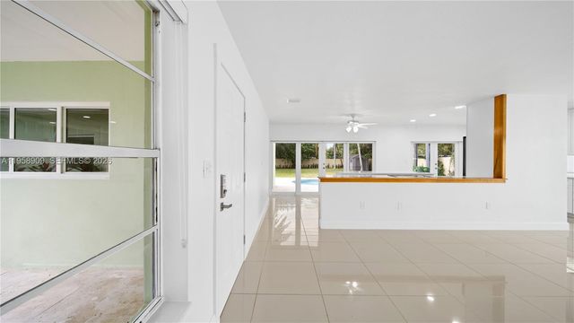 8614 SW 102nd Pl, Miami, FL 33173