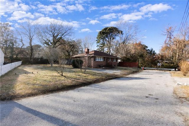 55 Calhoun ST, Hampton, VA 23669
