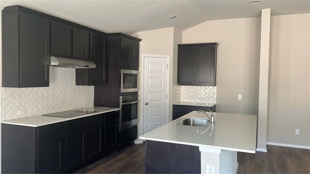 21206 Santa Carlo Ave, Lago Vista, TX 78645