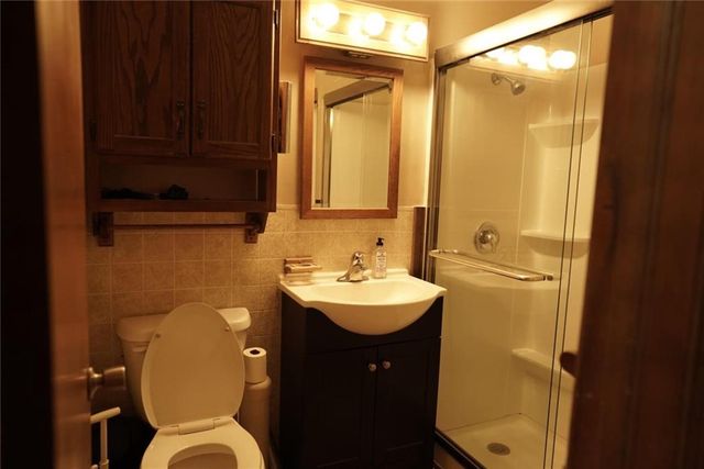 1203 S Highland Drive, Harrisonville, MO 64701