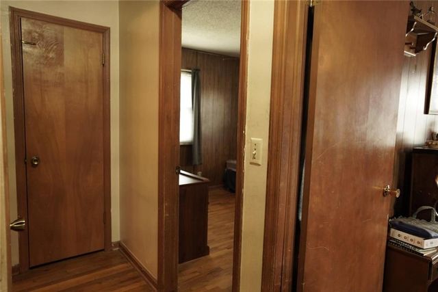 1203 S Highland Drive, Harrisonville, MO 64701