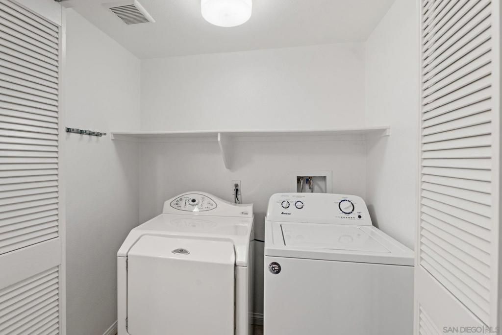 Image 16 of property listing at 750 Harbor Cliff Way 105, Oceanside, CA 92054