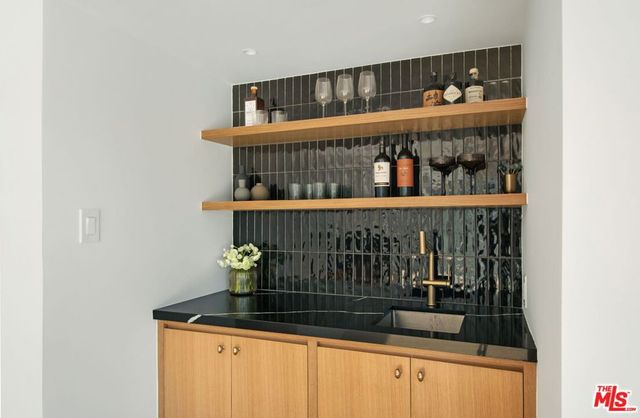 4204 Olympiad Drive, View Park, CA 90043