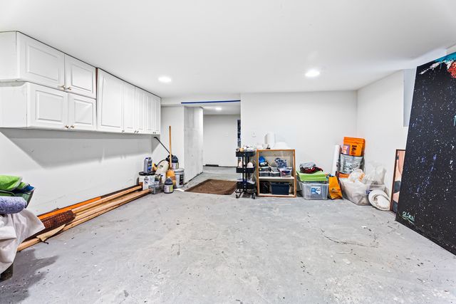 1927 W Ohio Street, Chicago, IL 60622