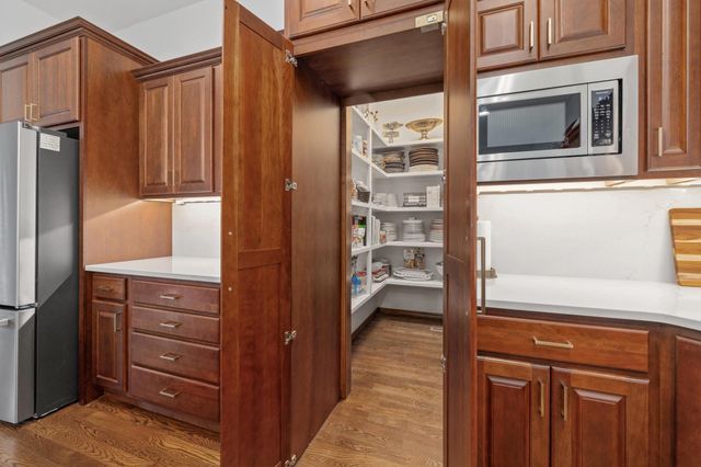 2541 N Loch Lomond Ct, Wichita, KS 67228