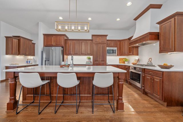 2541 N Loch Lomond Ct, Wichita, KS 67228