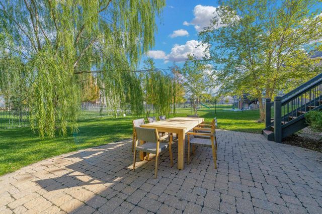 2541 N Loch Lomond Ct, Wichita, KS 67228