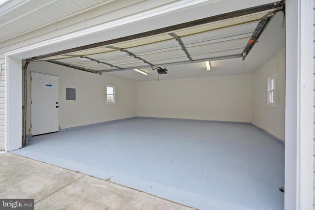 10206 BATTLEFIELD DR, Spotsylvania, VA 22553