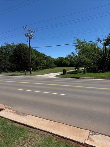 10560 N Kelley Avenue, Oklahoma City, OK 73131