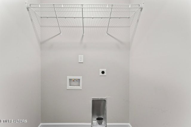 264 Wilberforce Ave, Oak Ridge, TN 37830