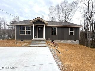 264 Wilberforce Ave, Oak Ridge, TN 37830