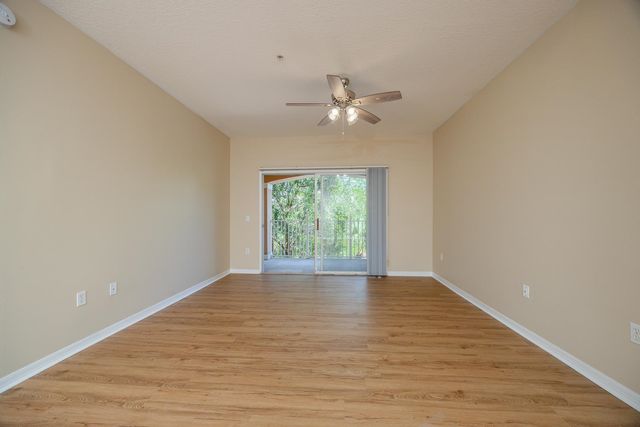 550 Florida Club Blvd 303, St Augustine, FL 32084