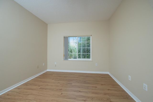 550 Florida Club Blvd 303, St Augustine, FL 32084